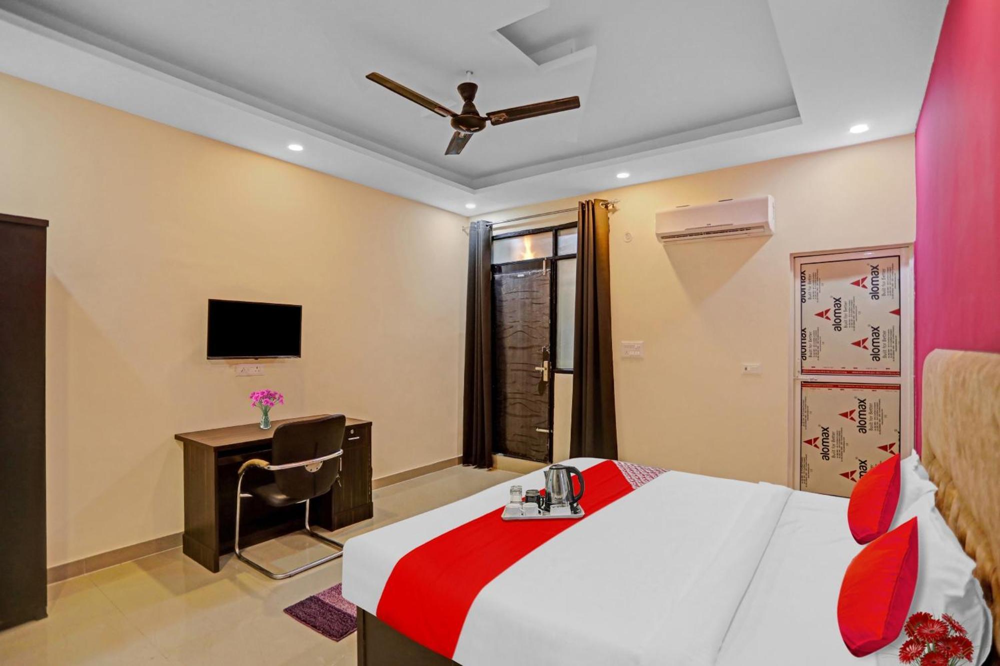Hotel Flagship Grand Imperial Near Worlds Of Wonder Kālkāji Devi Esterno foto