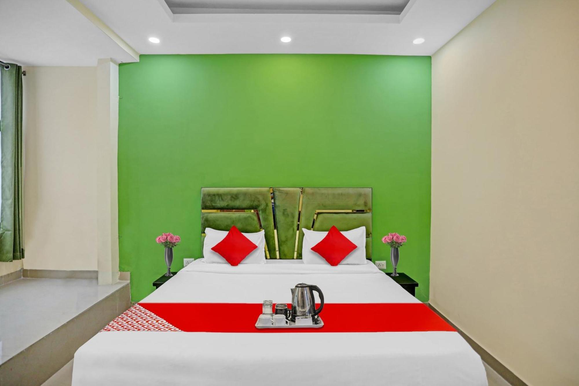 Hotel Flagship Grand Imperial Near Worlds Of Wonder Kālkāji Devi Esterno foto