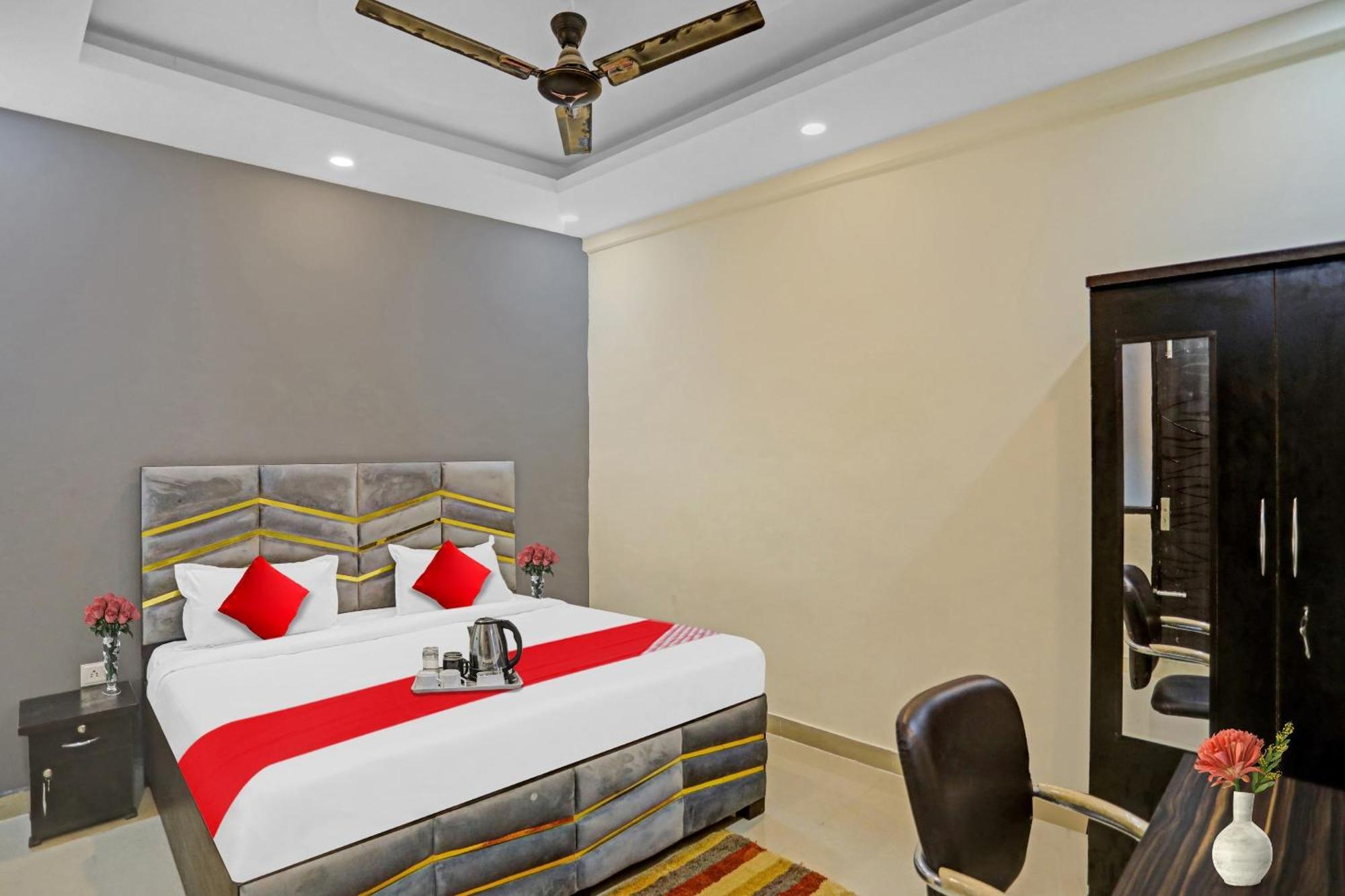 Hotel Flagship Grand Imperial Near Worlds Of Wonder Kālkāji Devi Esterno foto